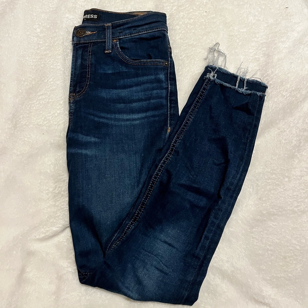 GO TO HIGH RISE BLUE JEAN